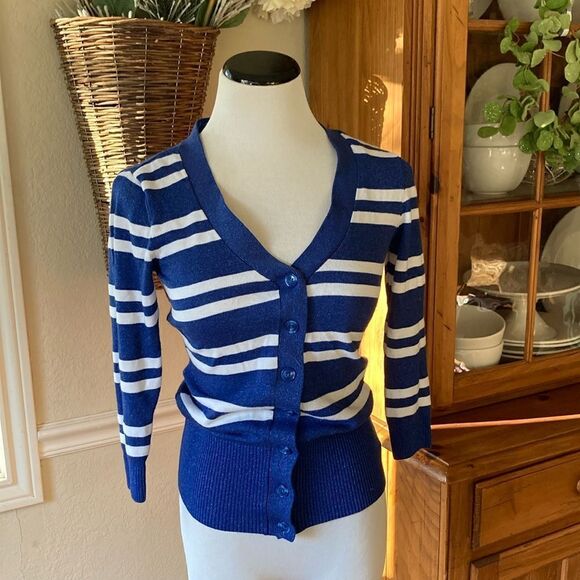 Bebe V-Neck Striped Three Quarter Button Up Three Quarter Sleeve Sweater S - Picture 2 of 10